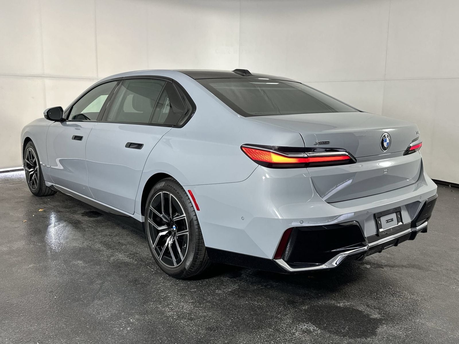 2025 BMW 7 Series 740i xDrive