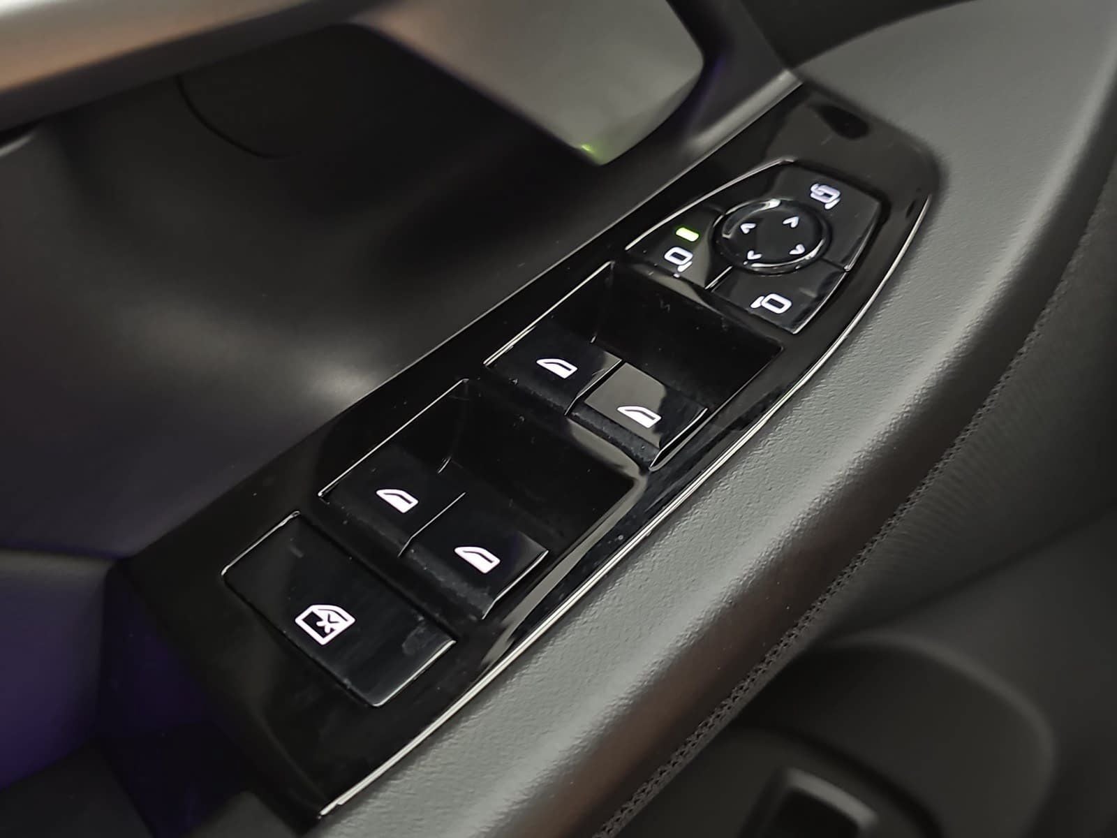 2026 BMW 5 Series 530i