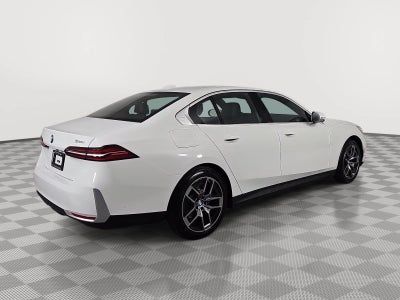 2026 BMW 5 Series 530i
