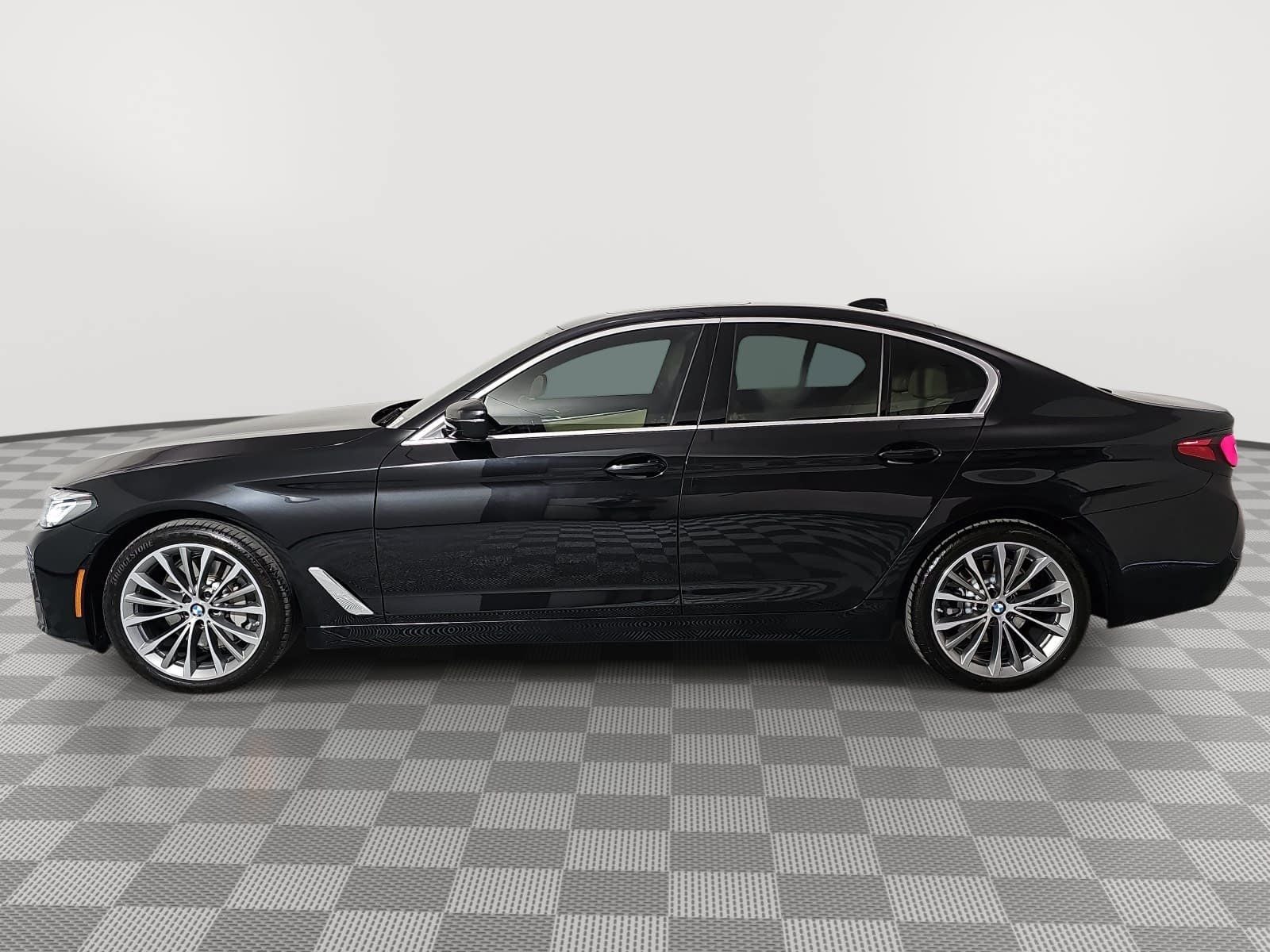 2022 BMW 5 Series 530i