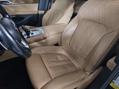 2018 BMW 7 Series 740i