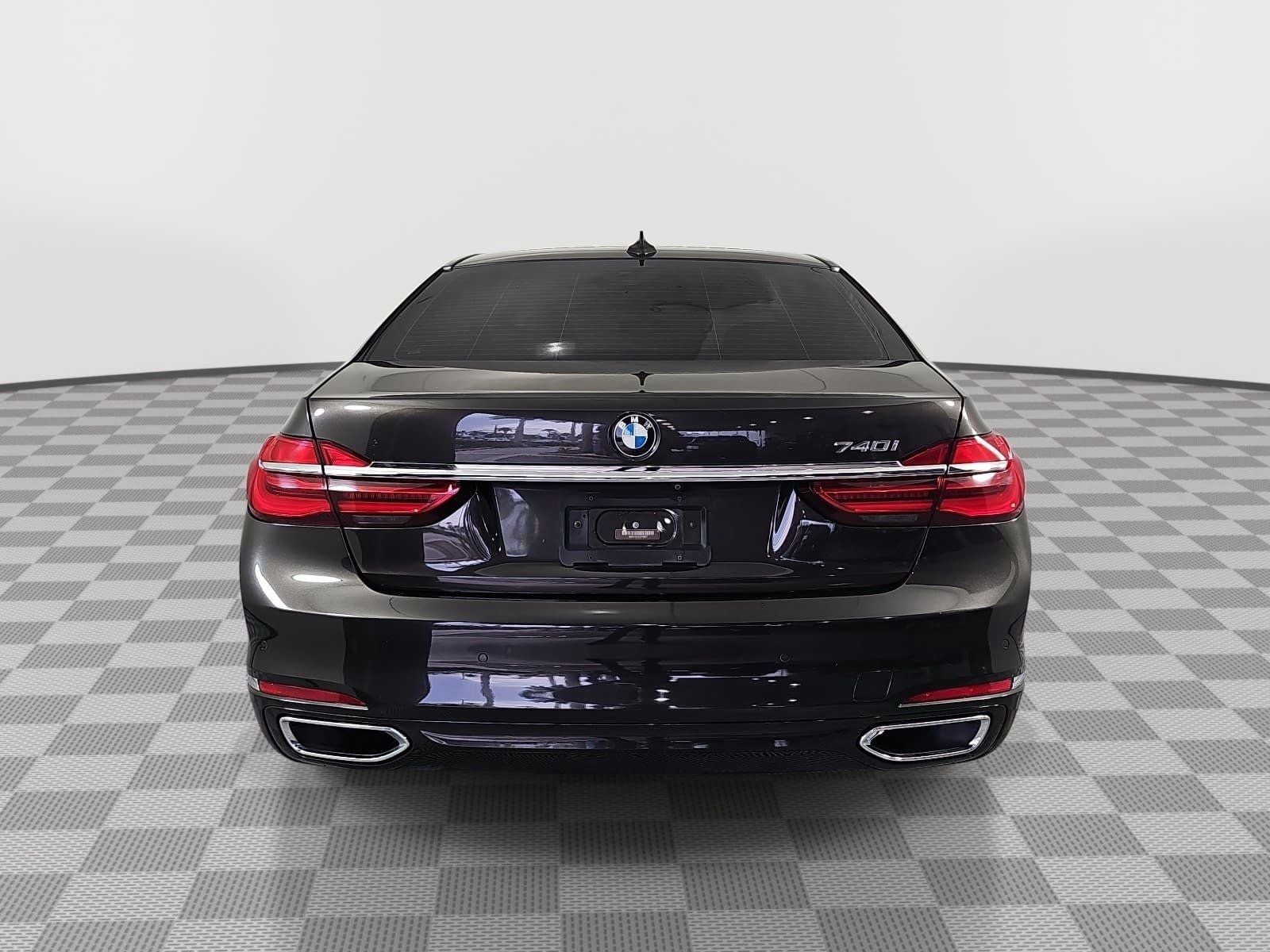 2018 BMW 7 Series 740i