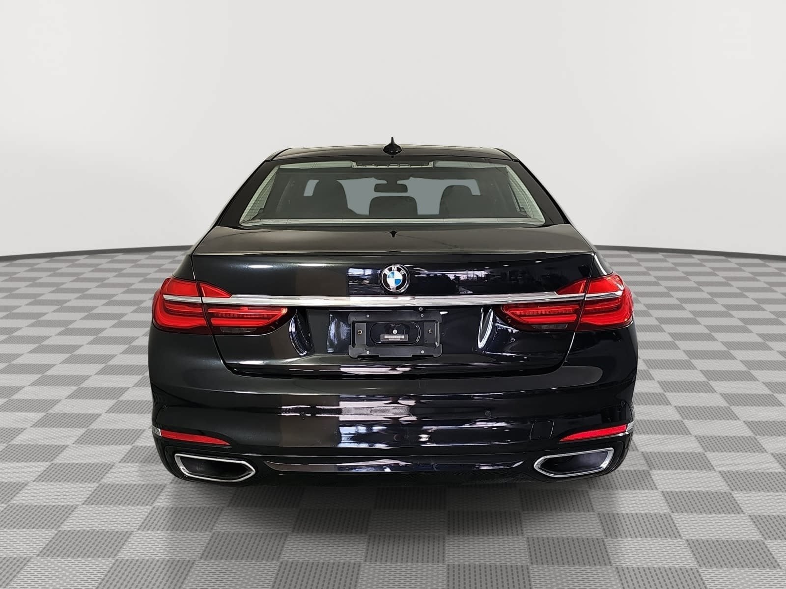 2018 BMW 7 Series 740i