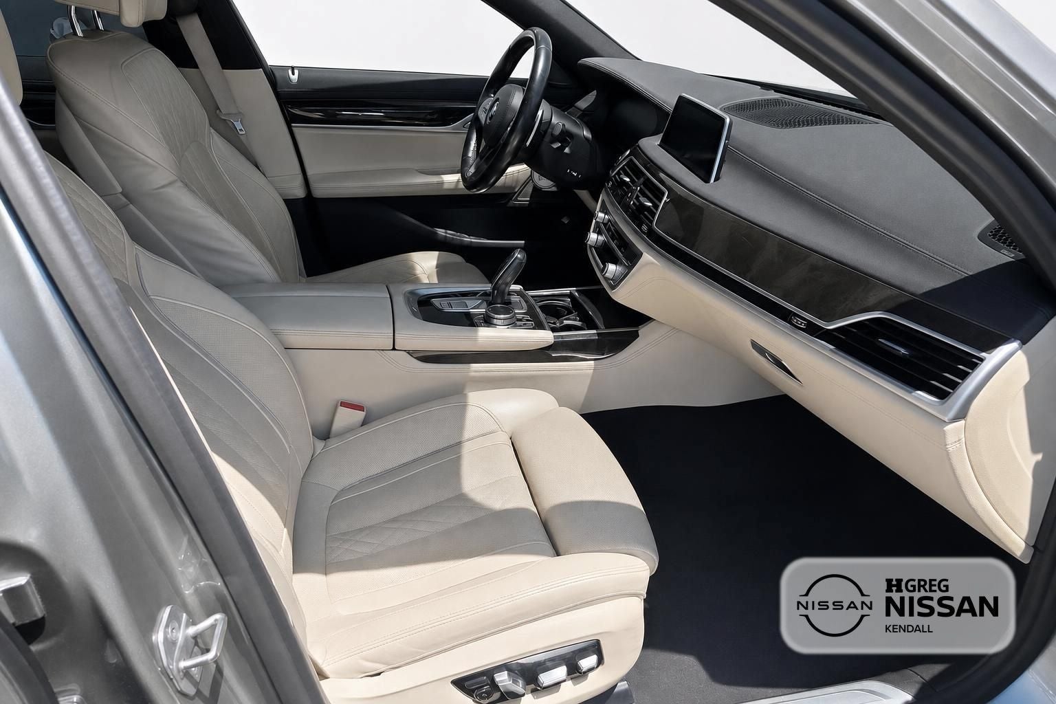 2021 BMW 7 Series 740i
