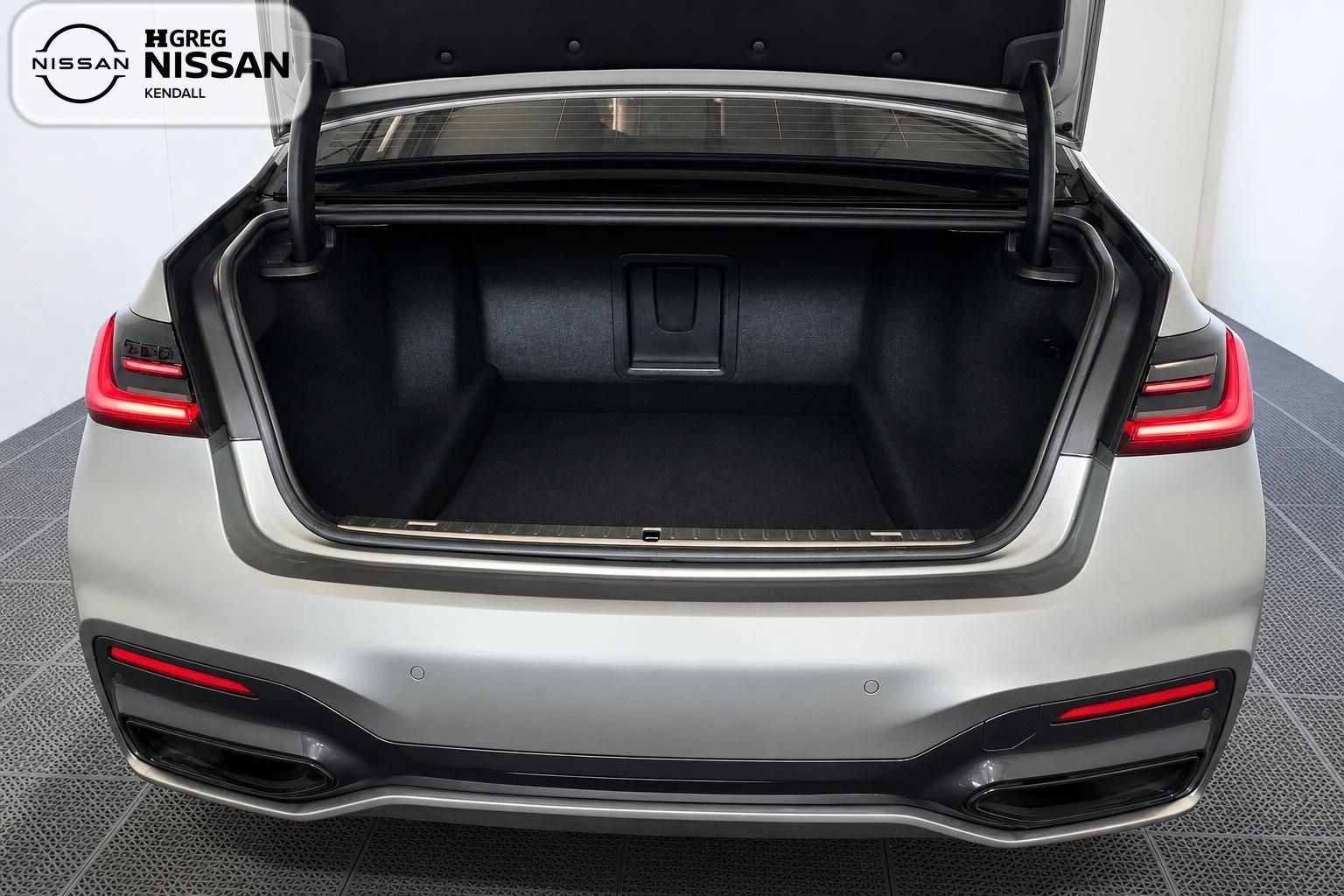 2021 BMW 7 Series 740i