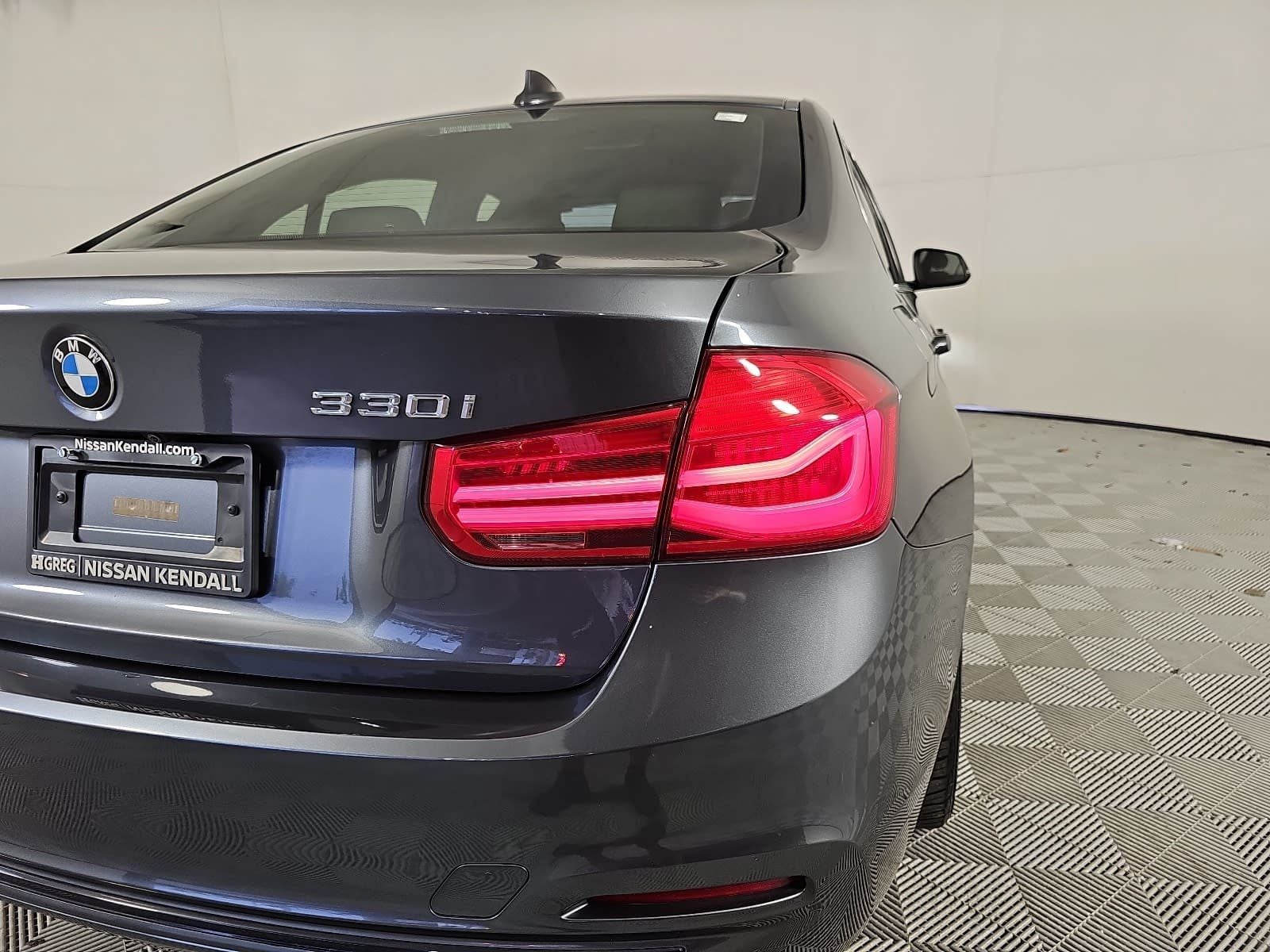 2018 BMW 3 Series 330i