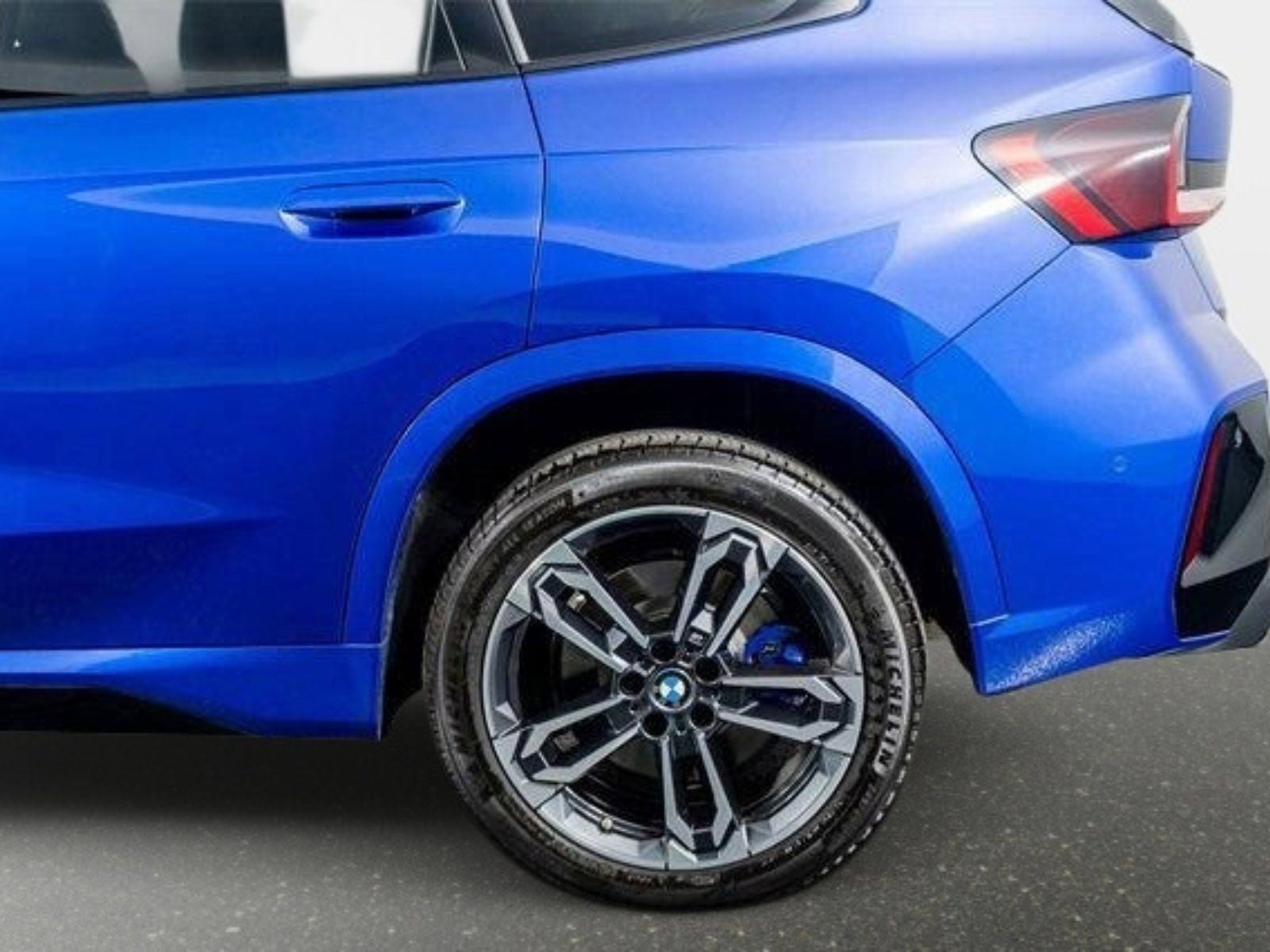 2025 BMW X1 M35i