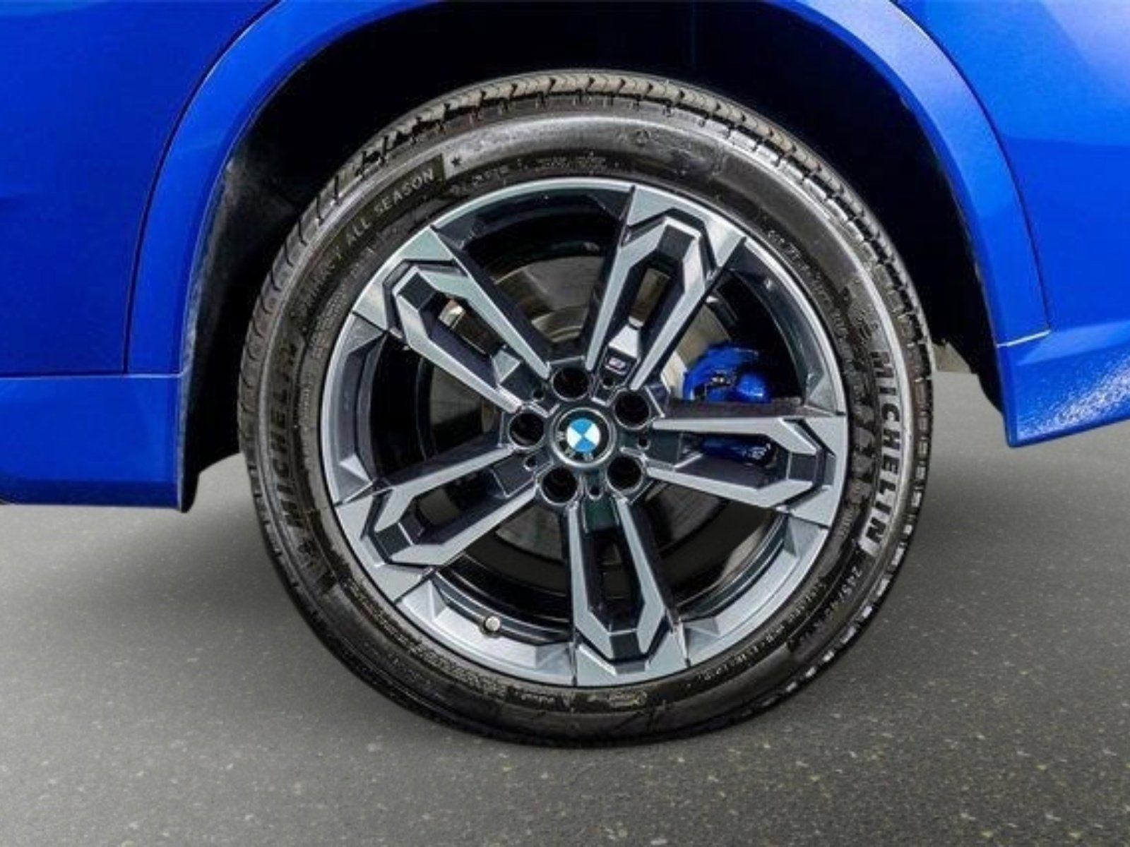 2025 BMW X1 M35i