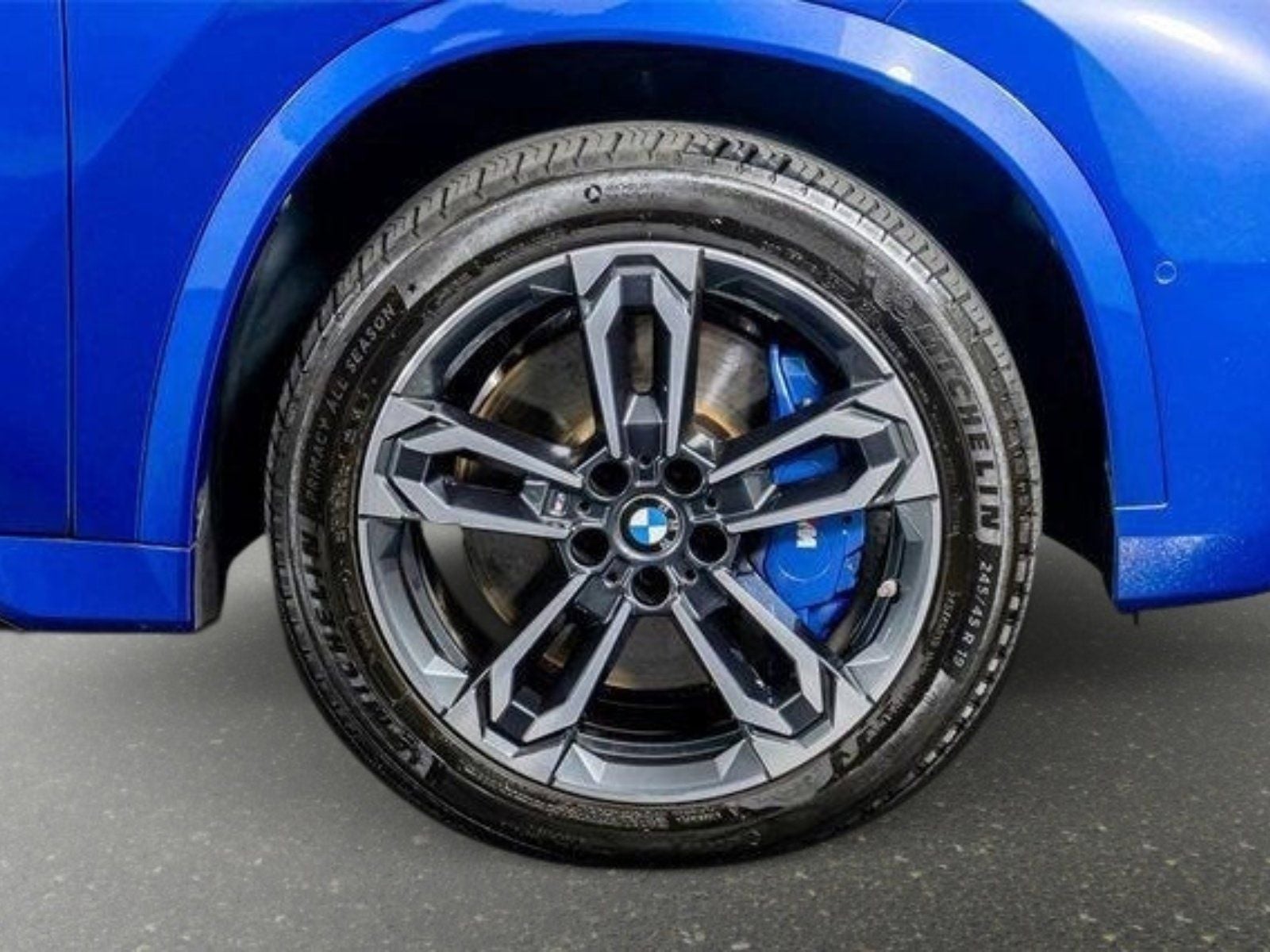 2025 BMW X1 M35i