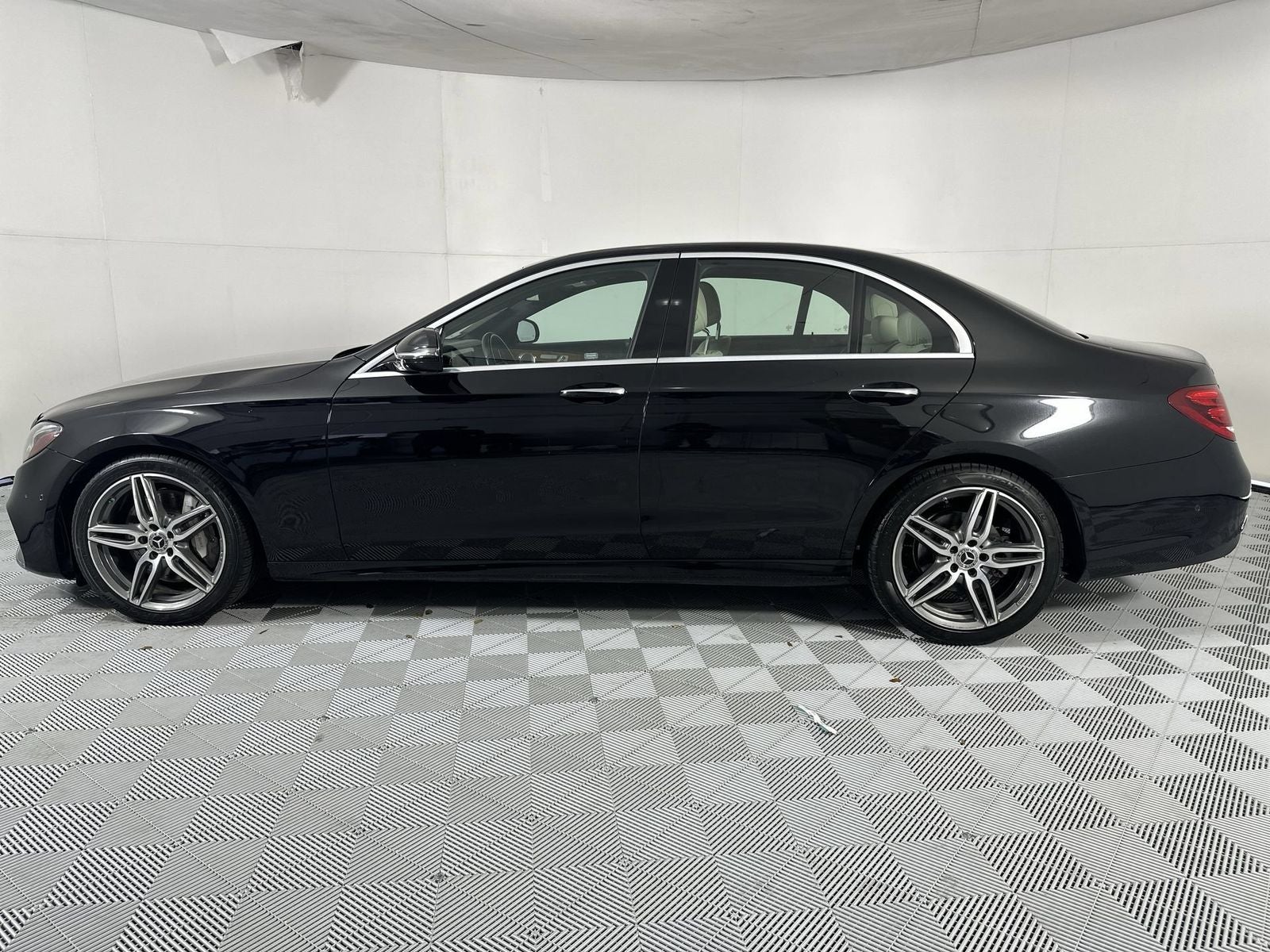2018 Mercedes-Benz E-Class E 300