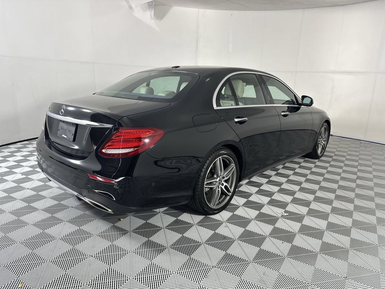 2018 Mercedes-Benz E-Class E 300