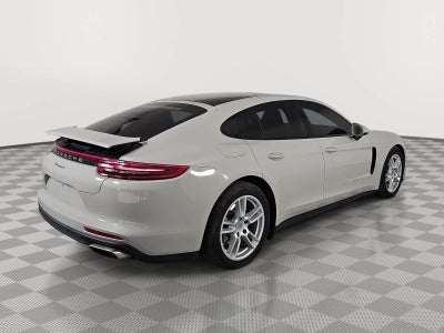 2018 Porsche Panamera 4