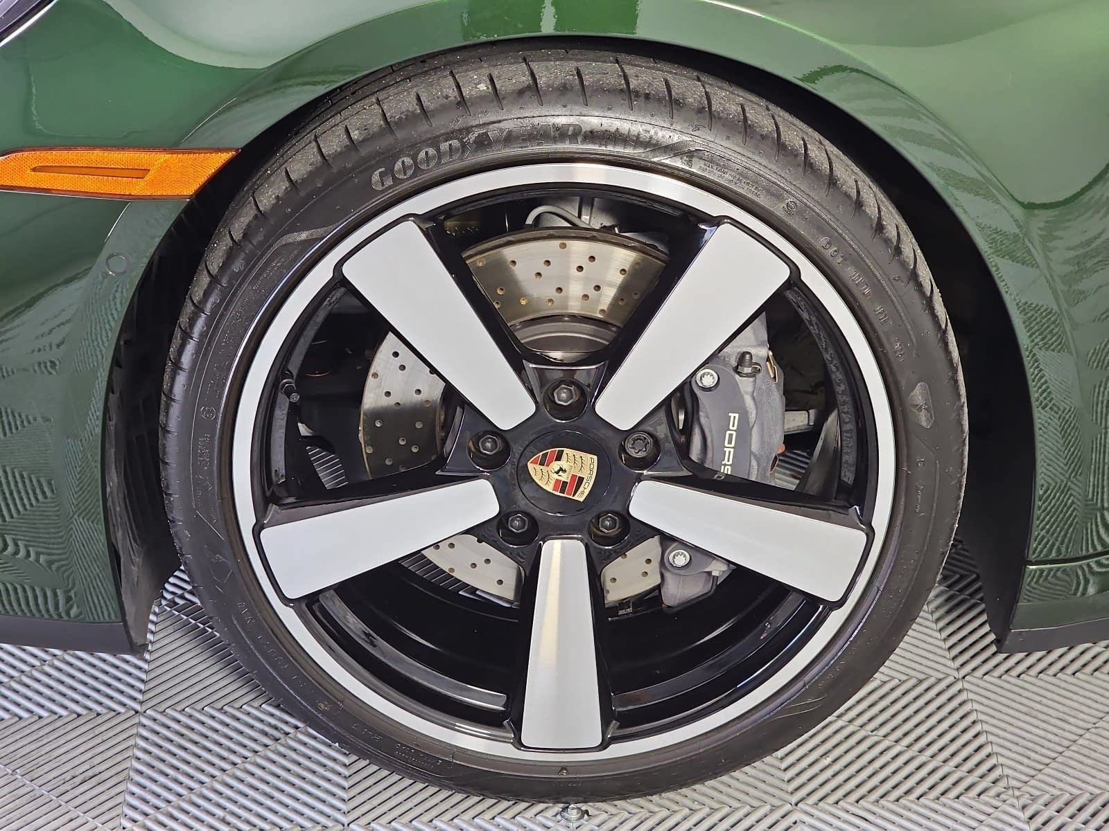 2026 Porsche 911 Carrera