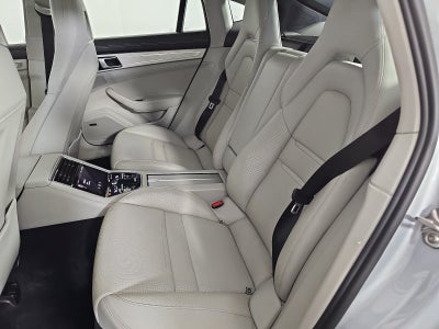2018 Porsche Panamera 4S