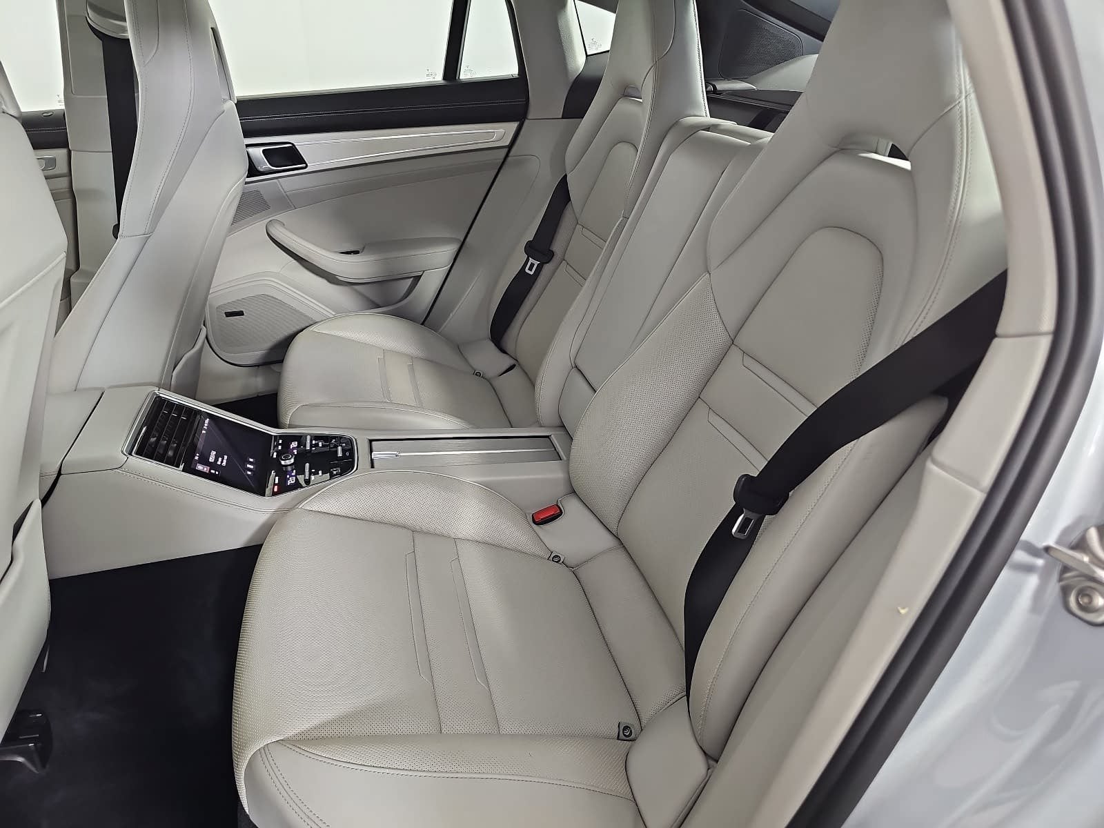 2018 Porsche Panamera 4S