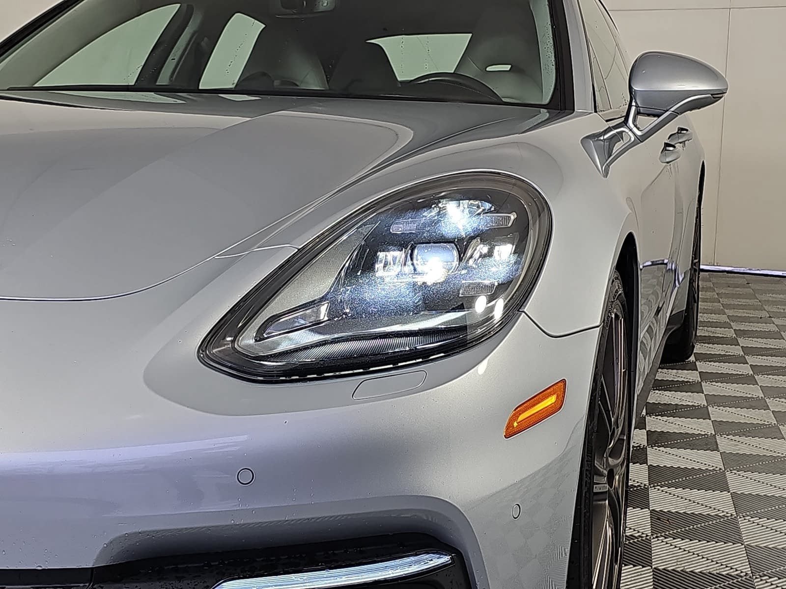 2018 Porsche Panamera 4S