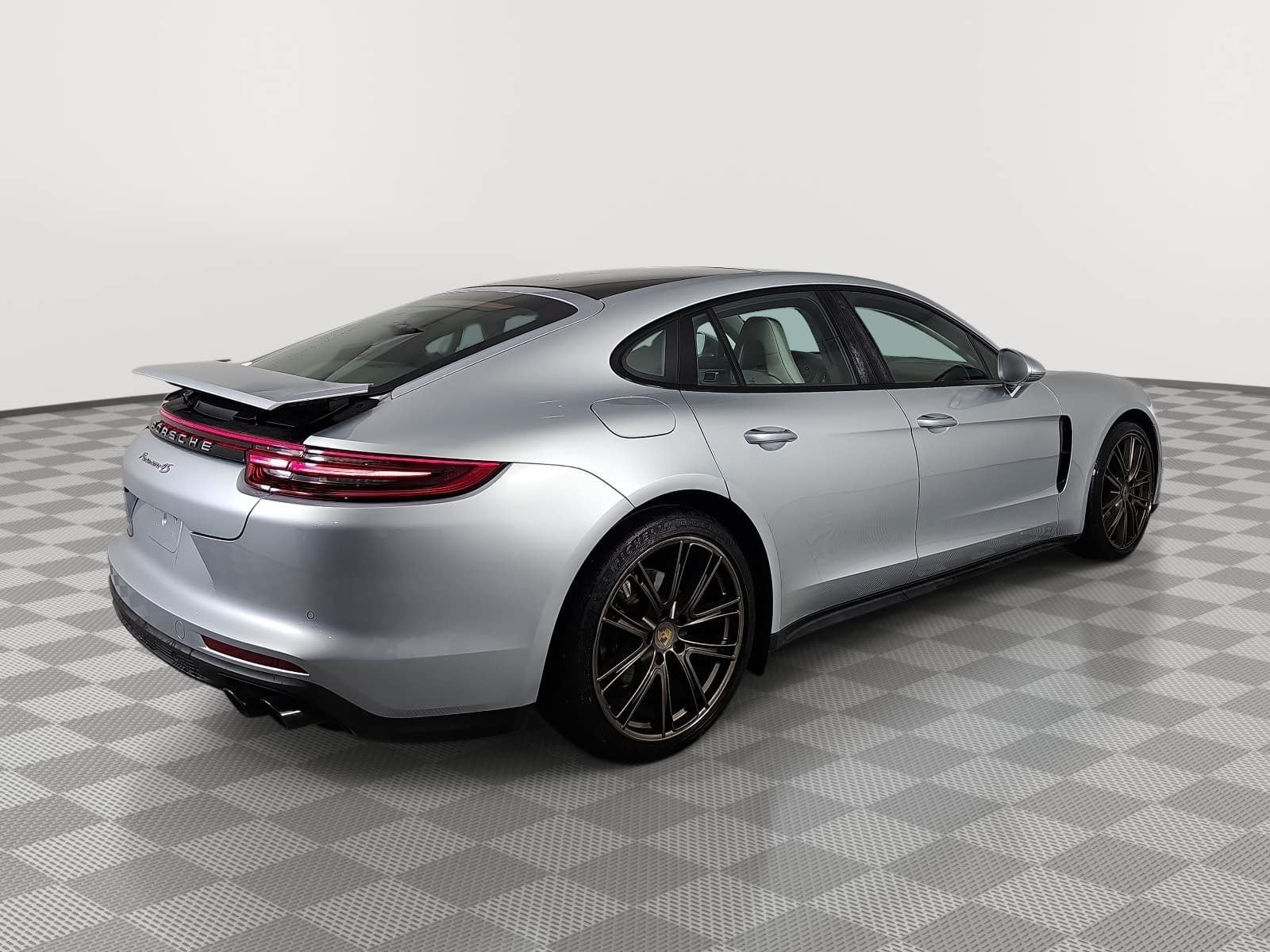 2018 Porsche Panamera 4S