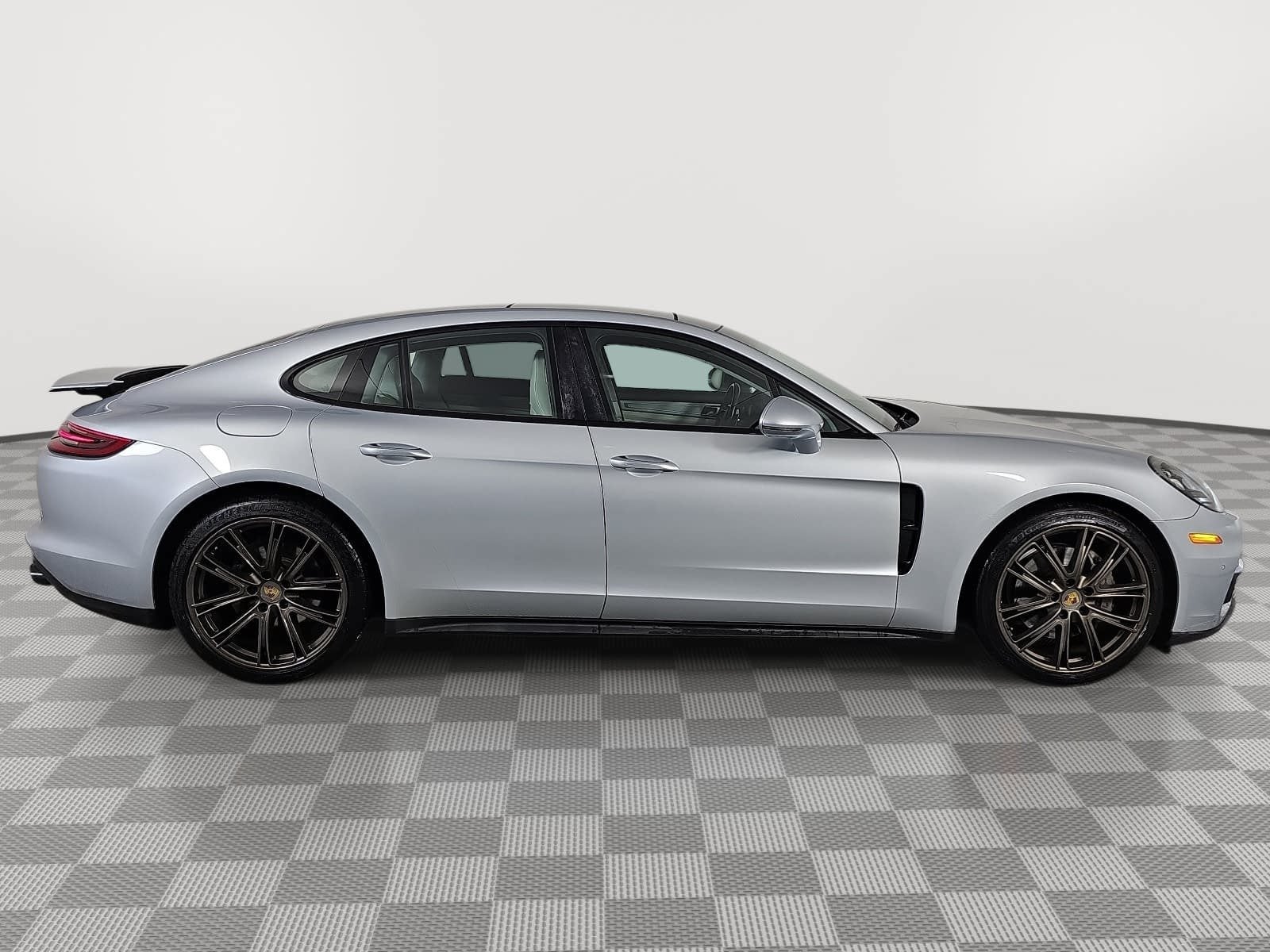 2018 Porsche Panamera 4S