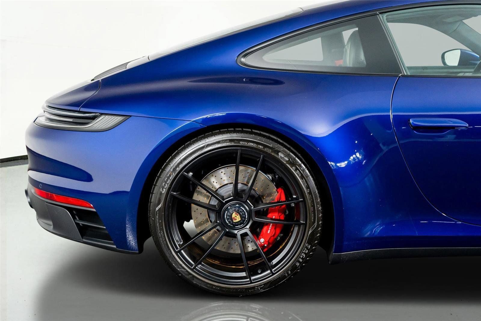 2024 Porsche 911 Carrera GTS