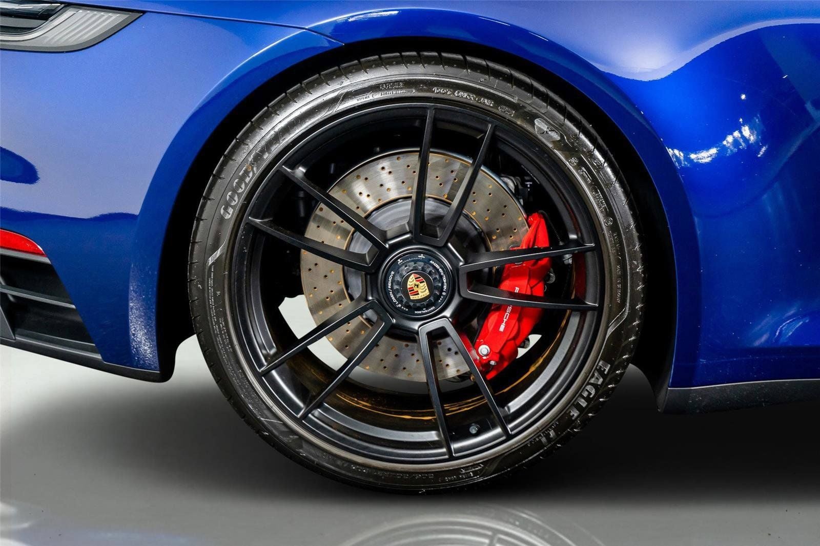 2024 Porsche 911 Carrera GTS