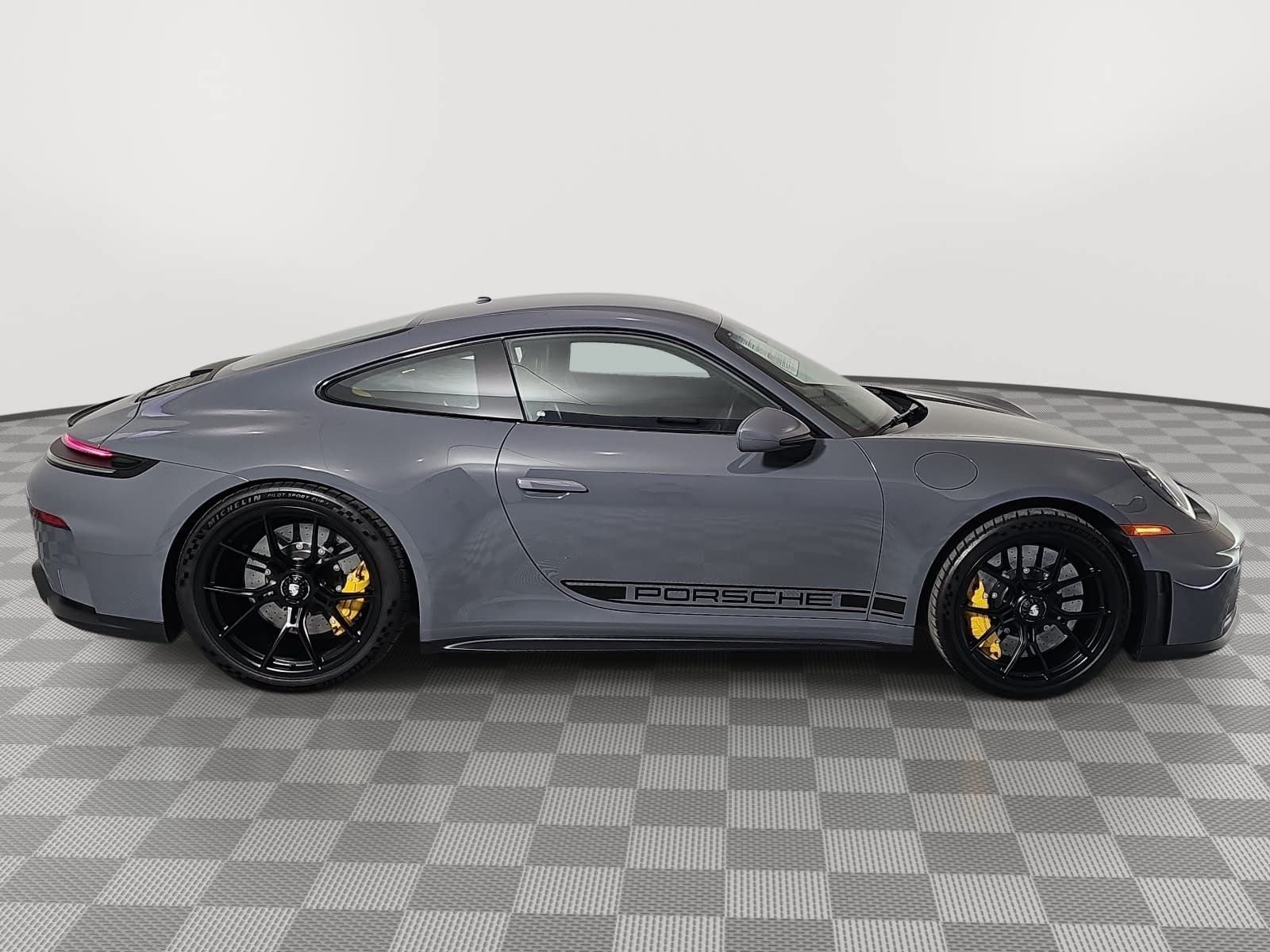 2025 Porsche 911 GT3