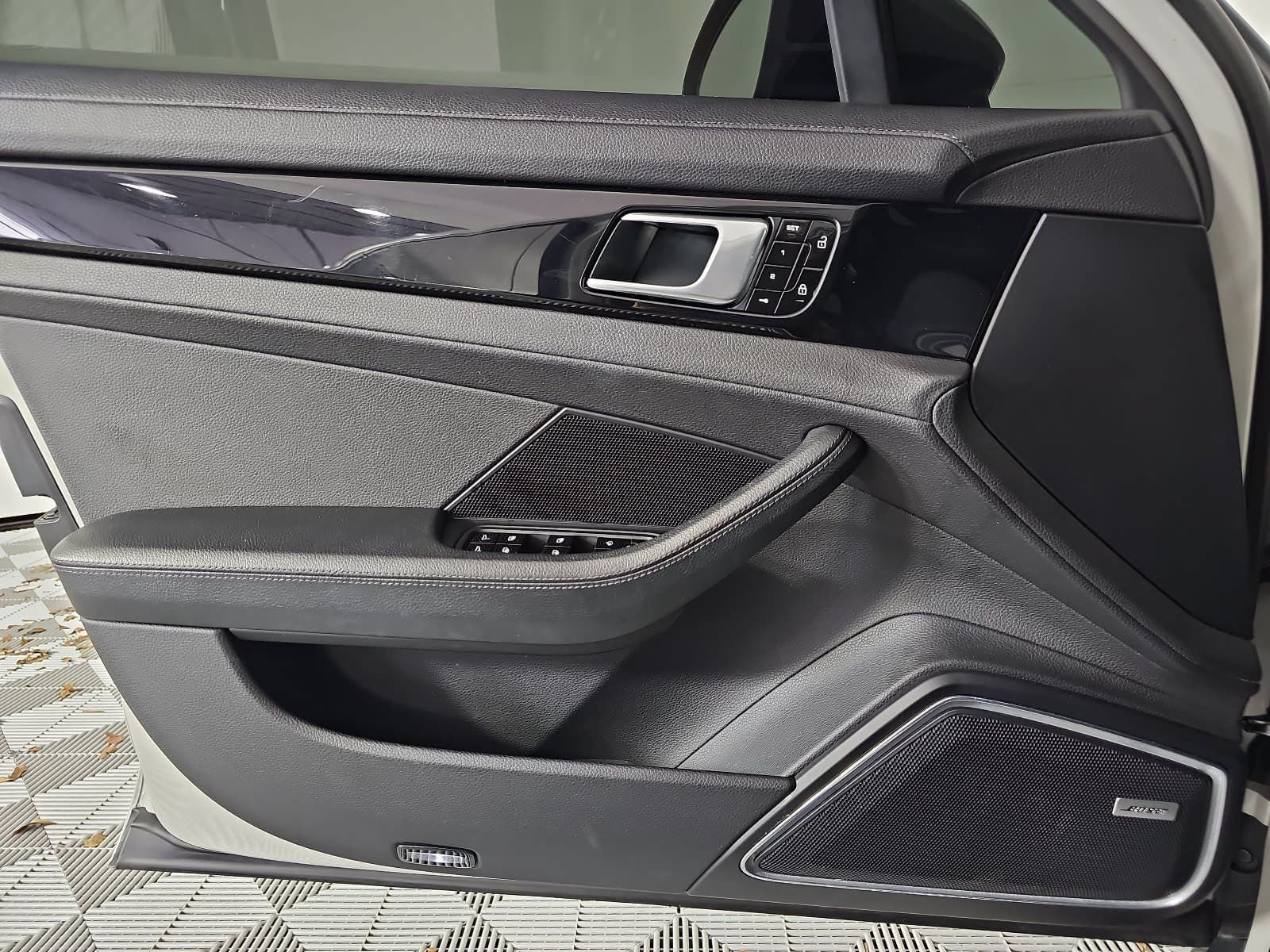 2021 Porsche Panamera Base