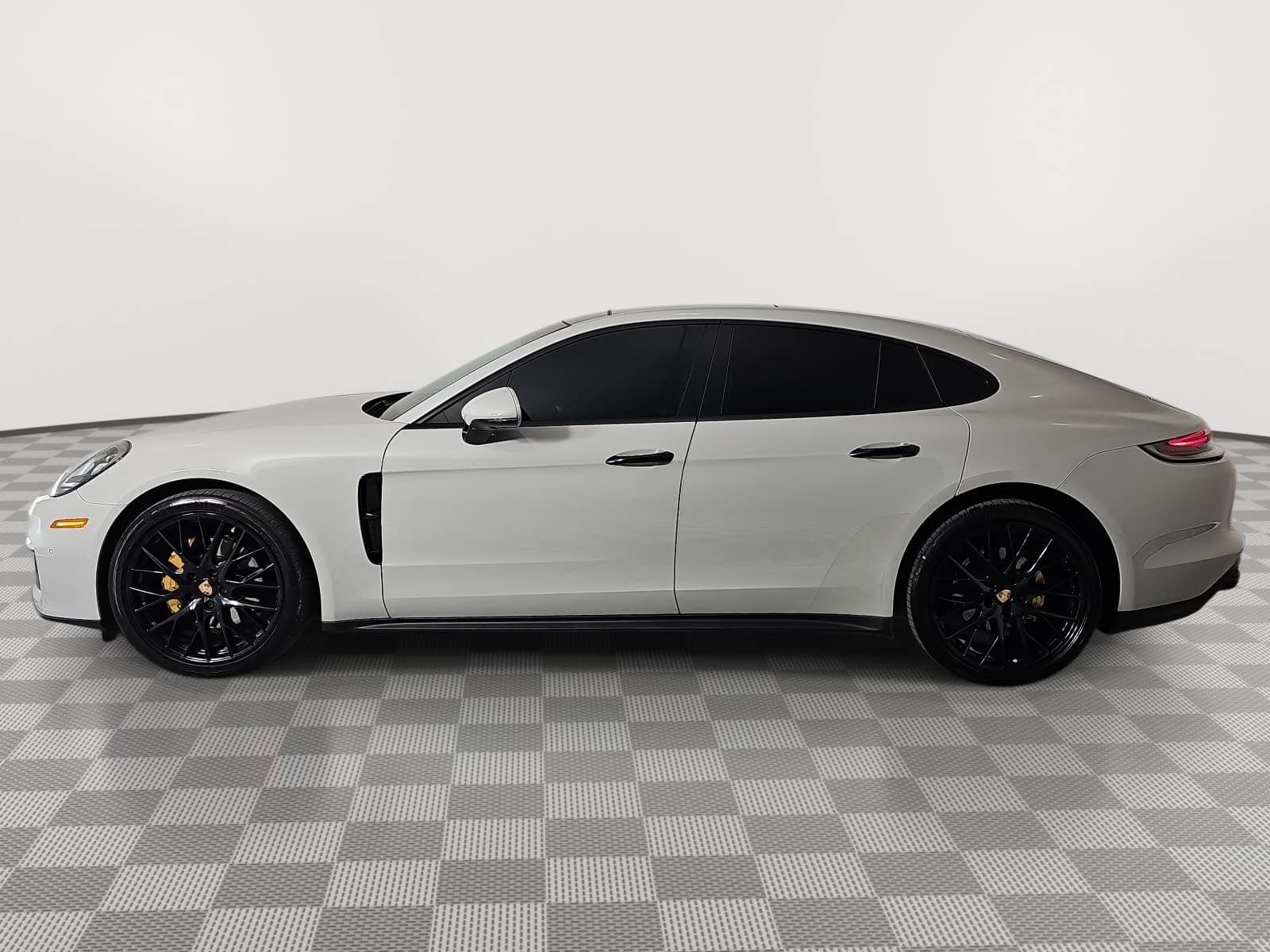 2021 Porsche Panamera Base