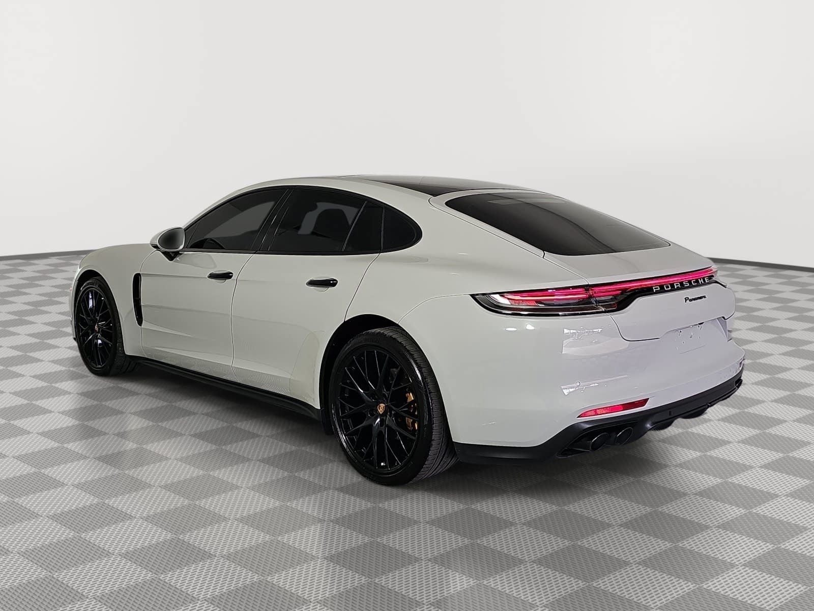 2021 Porsche Panamera Base