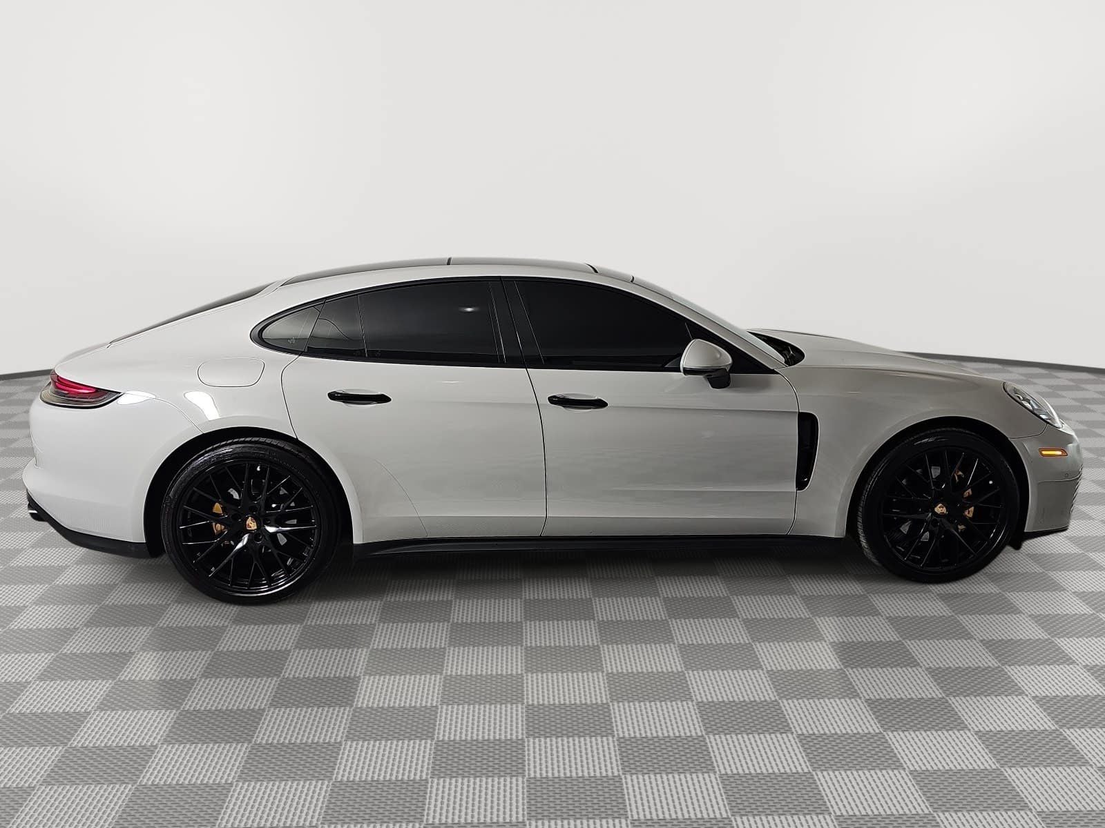 2021 Porsche Panamera Base