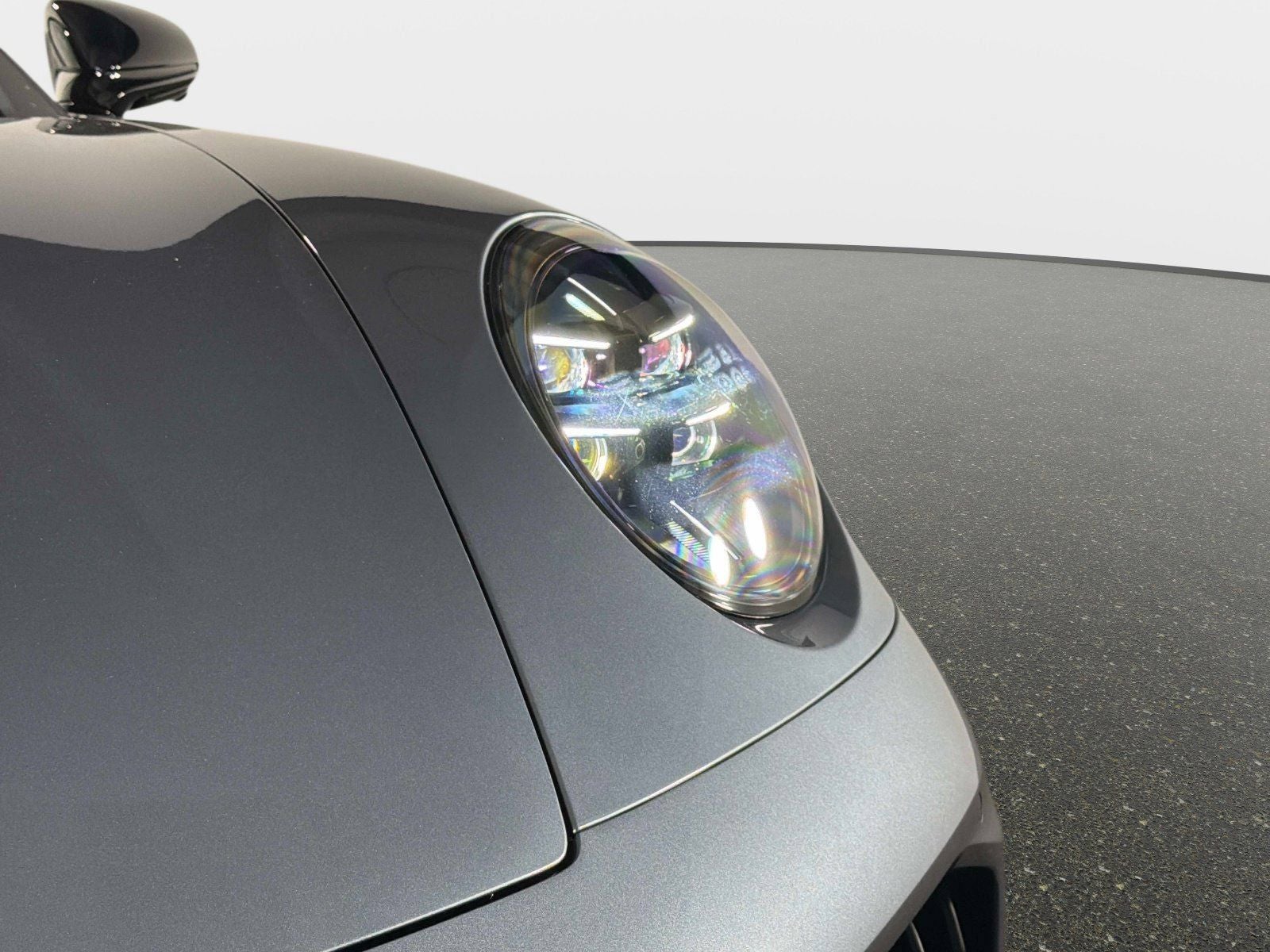 2026 Porsche 911 Carrera 4 GTS