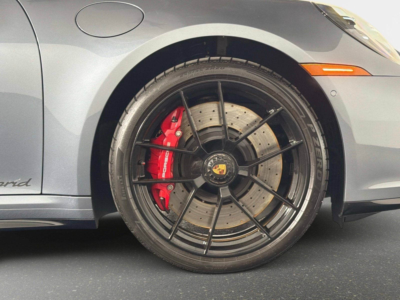 2026 Porsche 911 Carrera 4 GTS