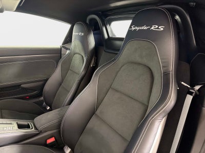 2025 Porsche 718 Spyder RS
