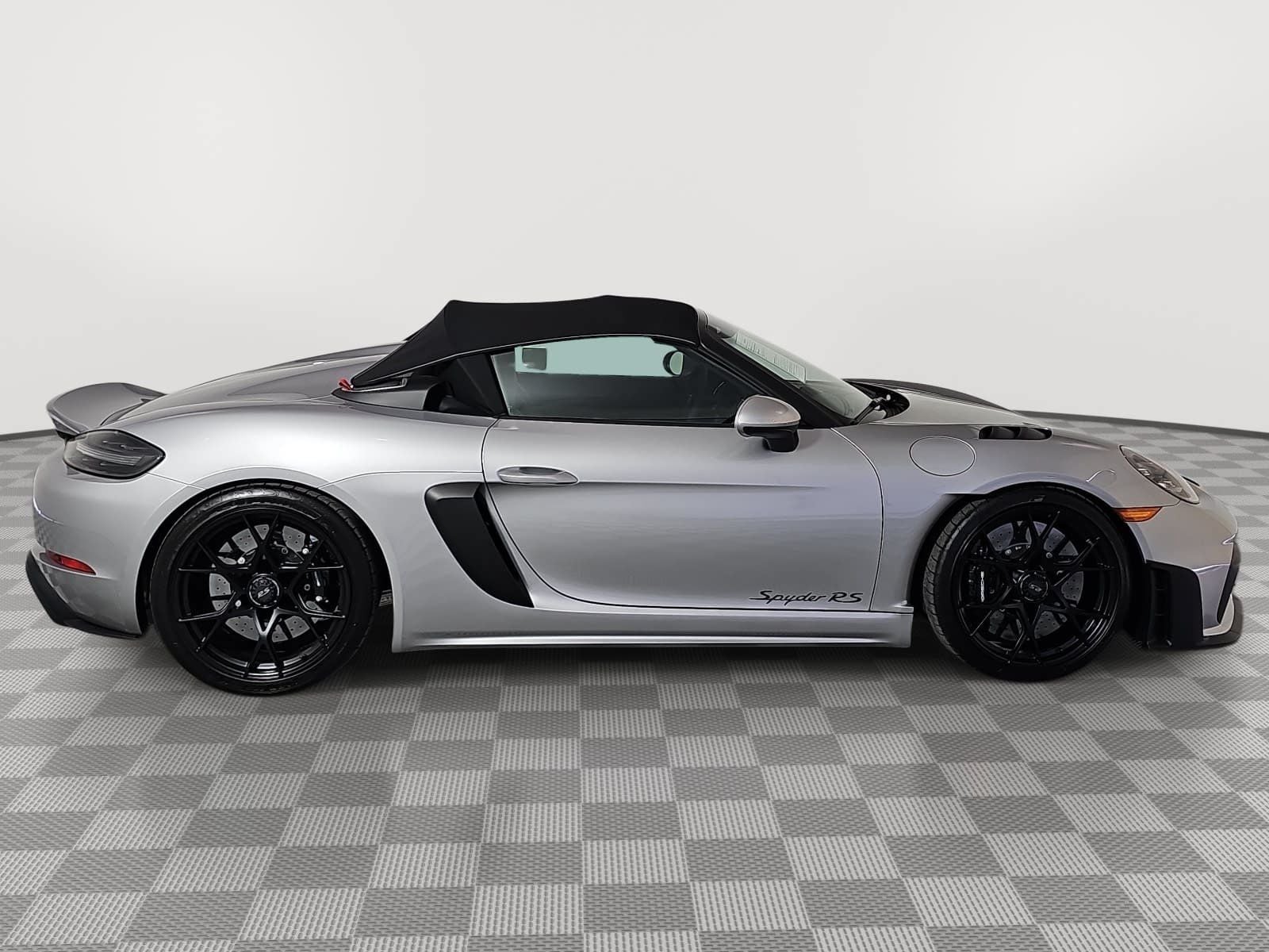 2025 Porsche 718 Spyder RS