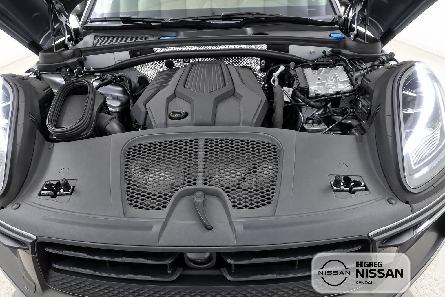 2024 Porsche Macan Base