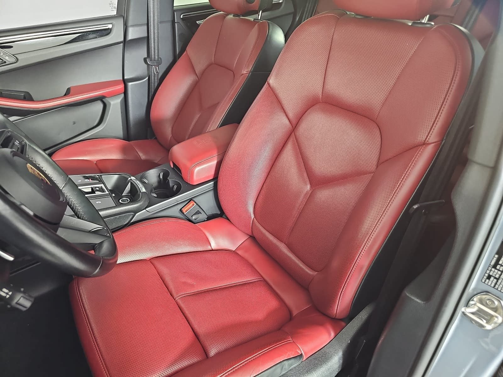 2024 Porsche Macan Base