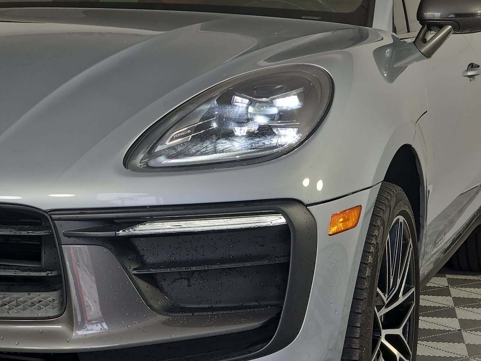 2024 Porsche Macan Base