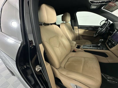 2020 Porsche Macan Base