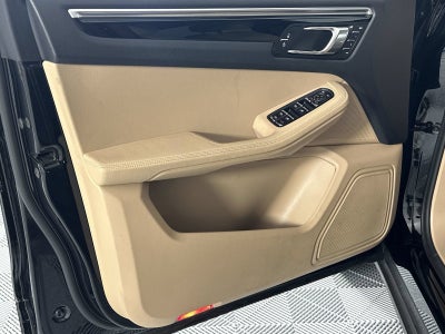 2020 Porsche Macan Base