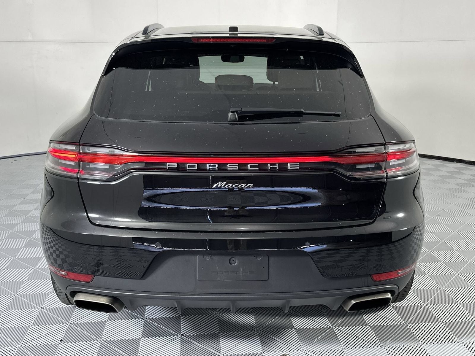 2020 Porsche Macan Base