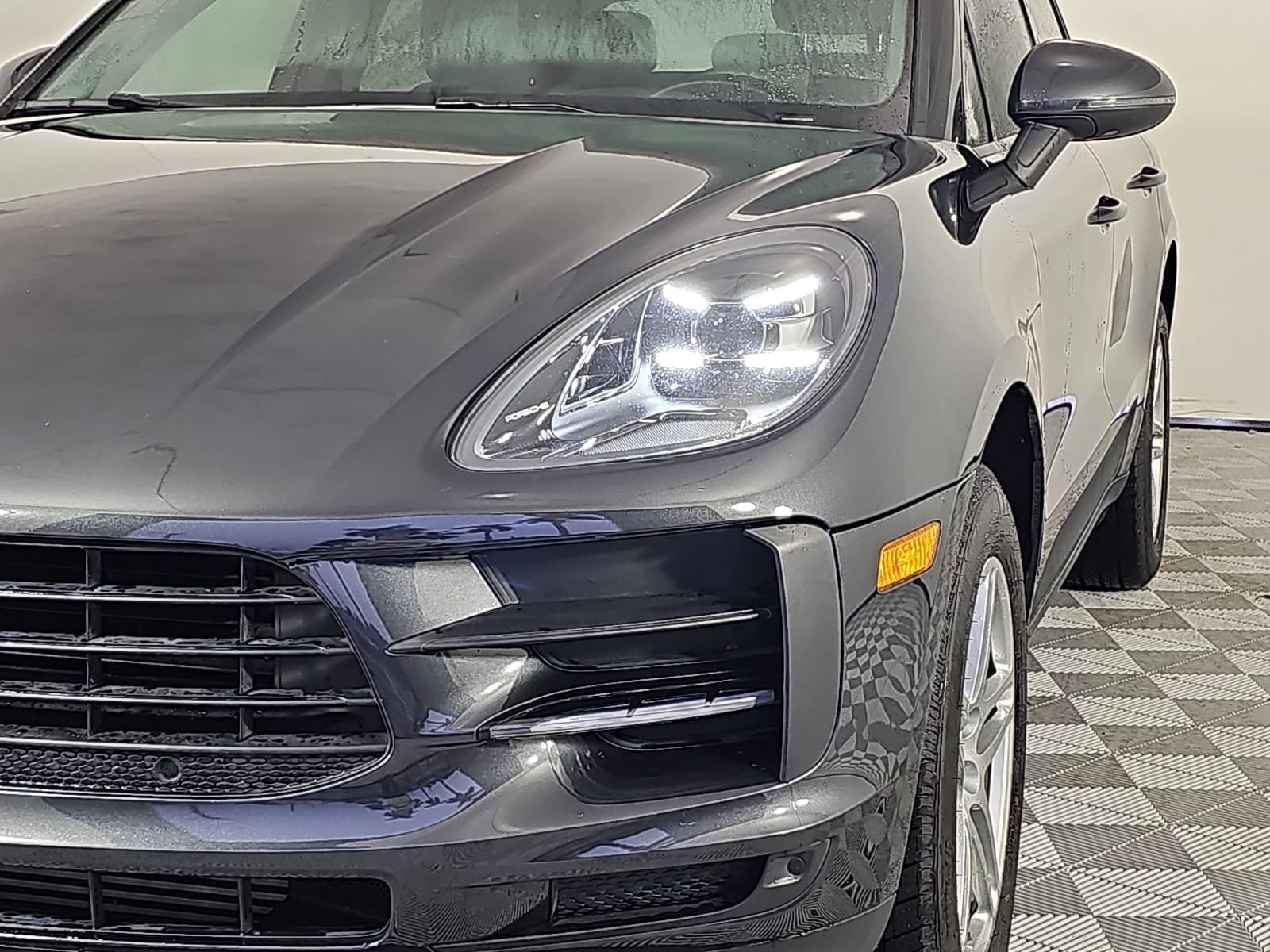 2020 Porsche Macan Base