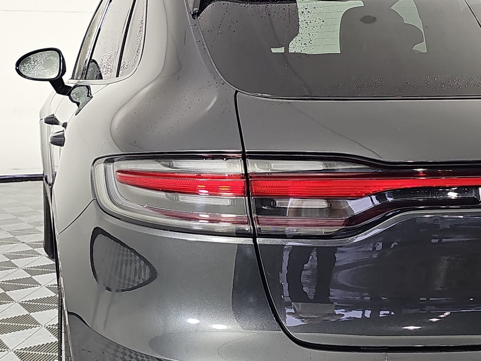 2020 Porsche Macan Base