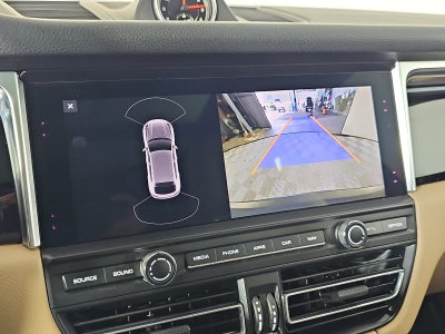 2020 Porsche Macan Base