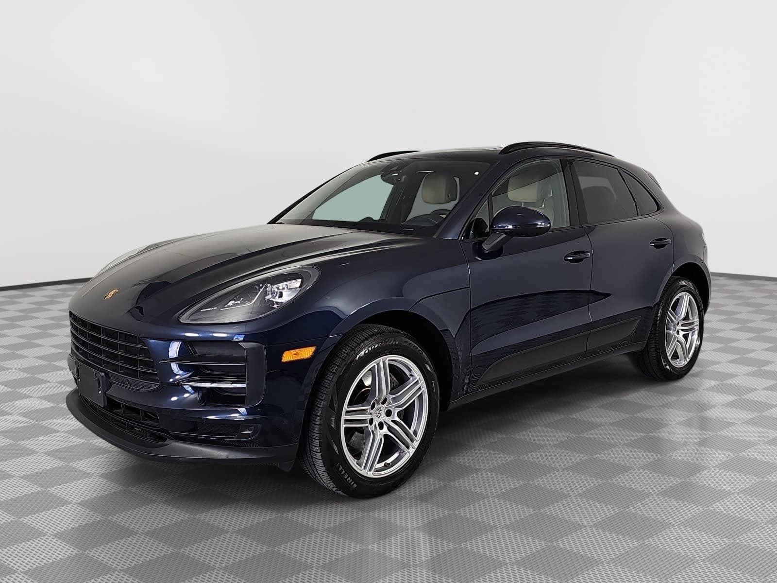 2020 Porsche Macan Base