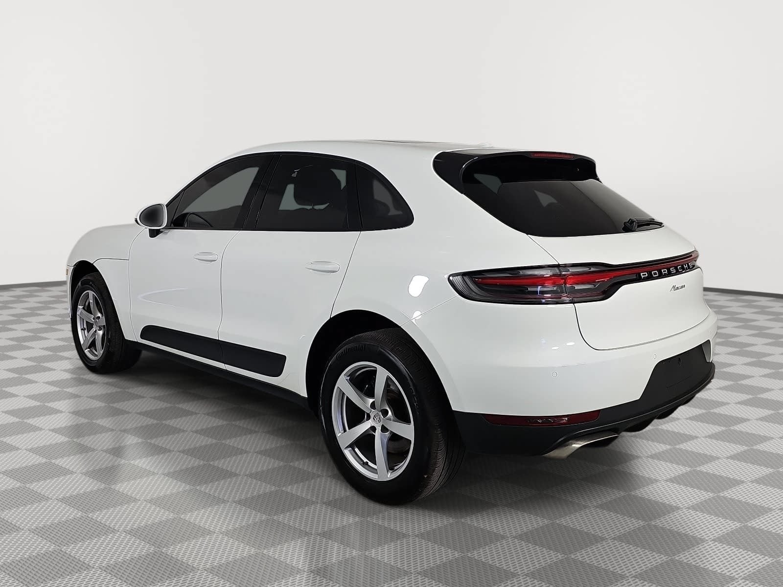 2021 Porsche Macan Base