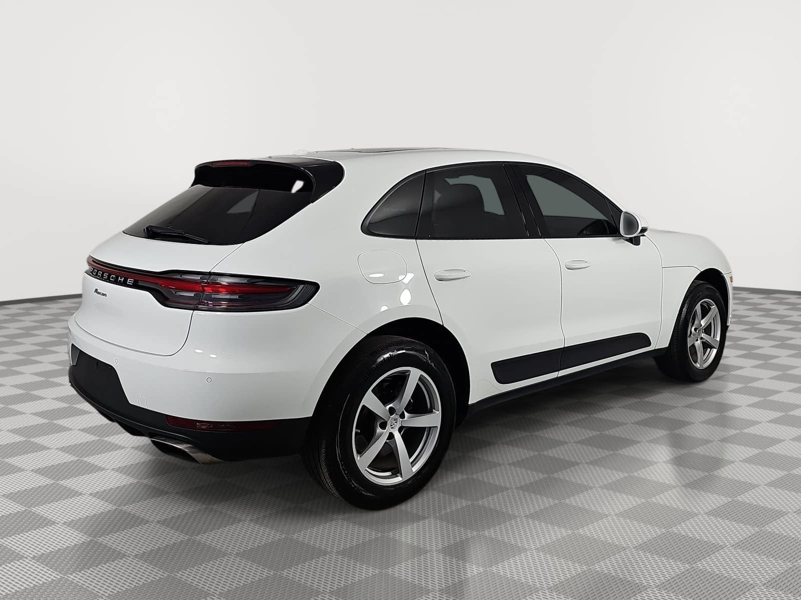 2021 Porsche Macan Base