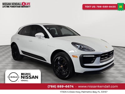 2022 Porsche Macan Base