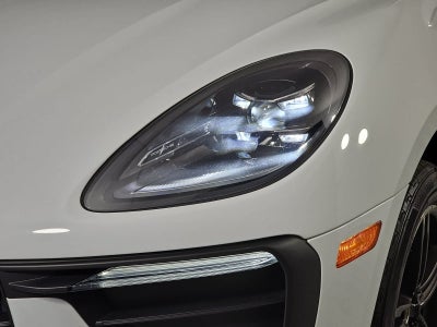 2022 Porsche Macan Base