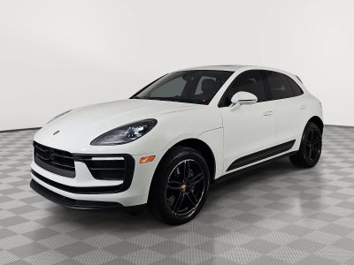 2022 Porsche Macan Base