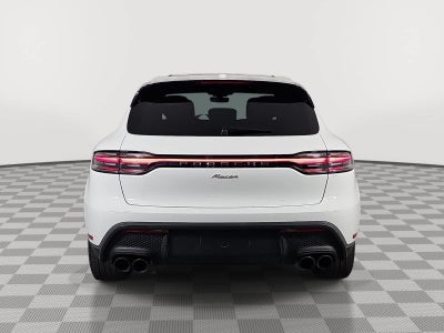 2022 Porsche Macan Base