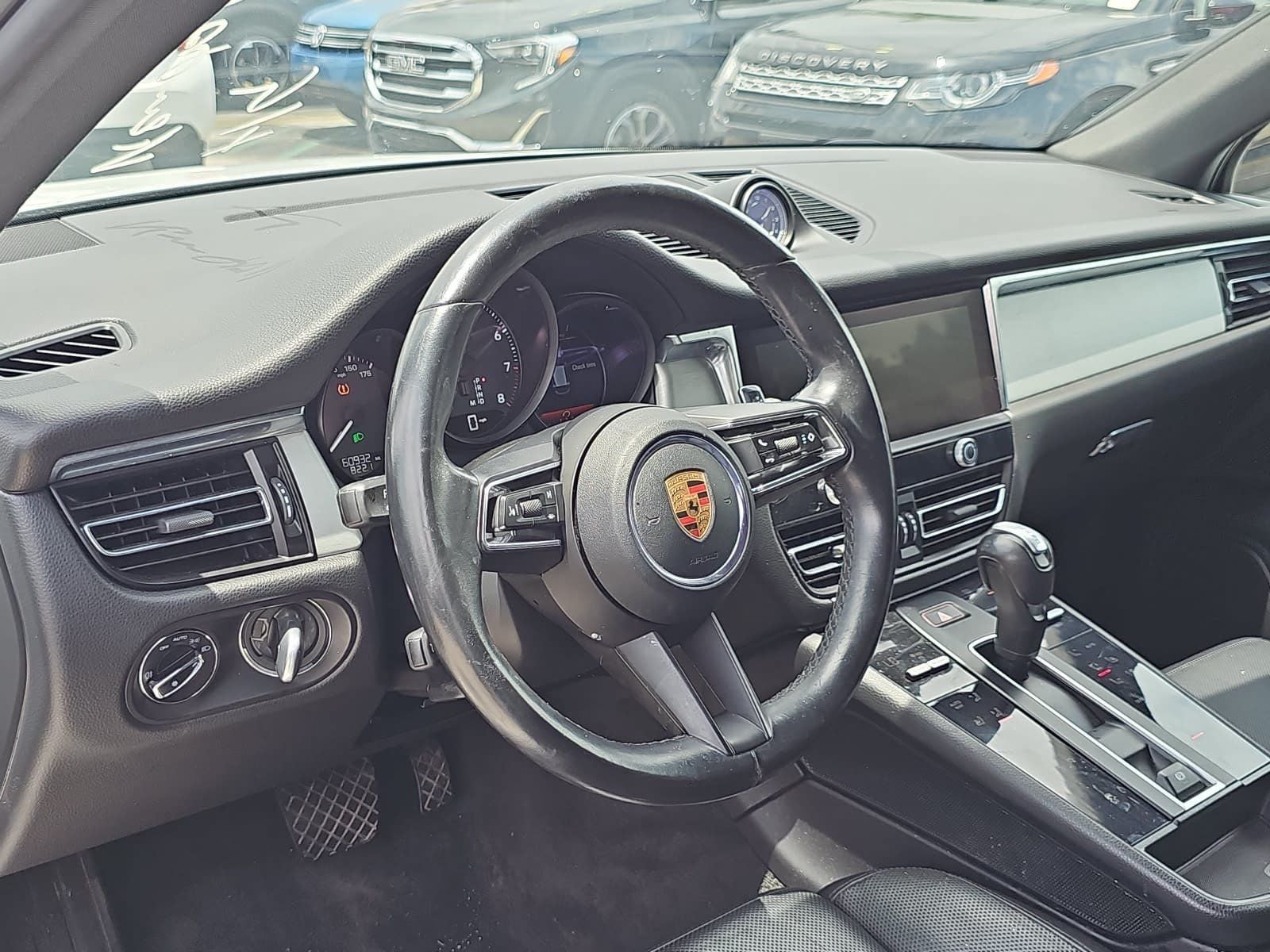 2023 Porsche Macan Base